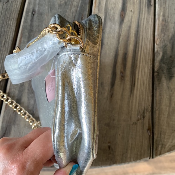 NWT Victoria’s Secret Crossbody purse - Picture 6 of 12